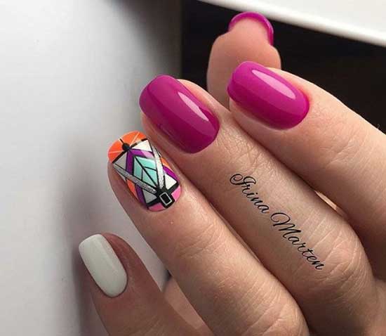 Géométrie colorée sur les ongles