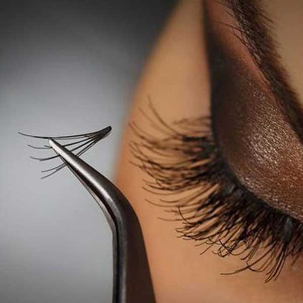 Eyelash extension - anti-trend