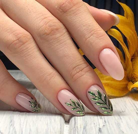 Nude and juicy greens - manicure idea