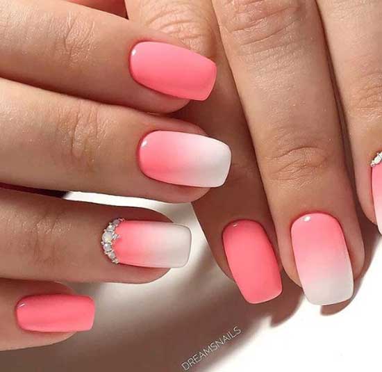 Dégradé sur les ongles