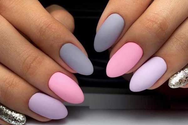 Teintes pastel tendance pour les ongles d'été