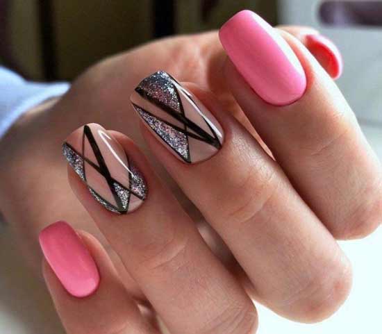 Chic manicure for the summer