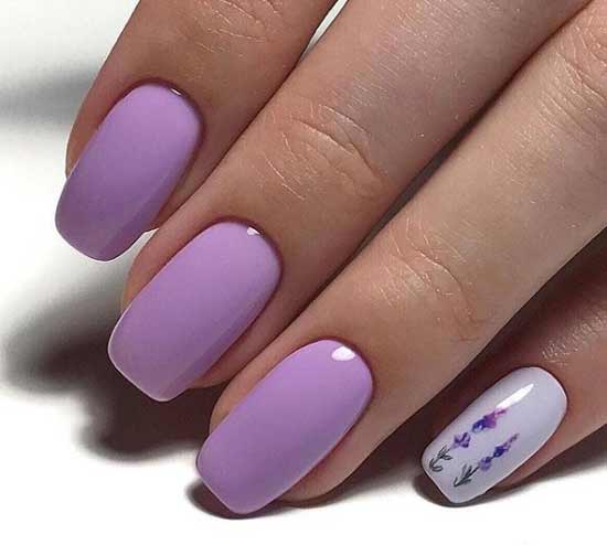 Small pattern and solid color nails