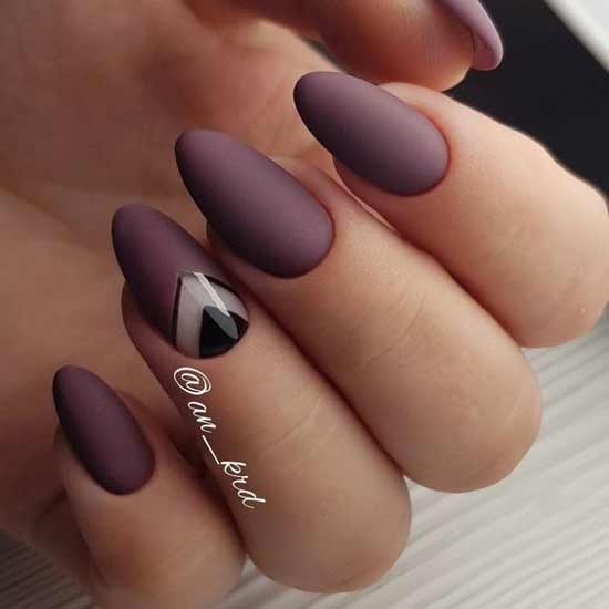 Manucure violet mat