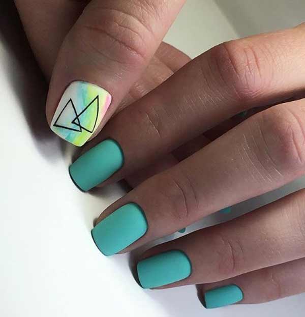 Mint manicure with what to combine