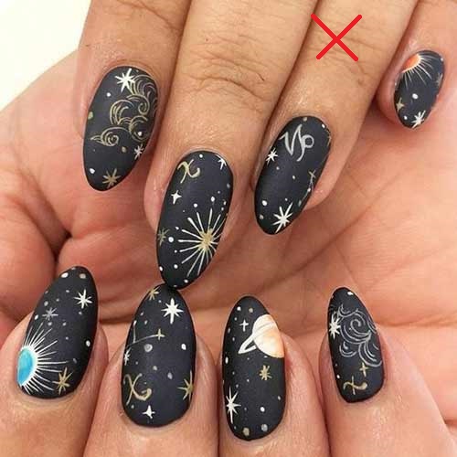 Complex nail designs - anti-trend