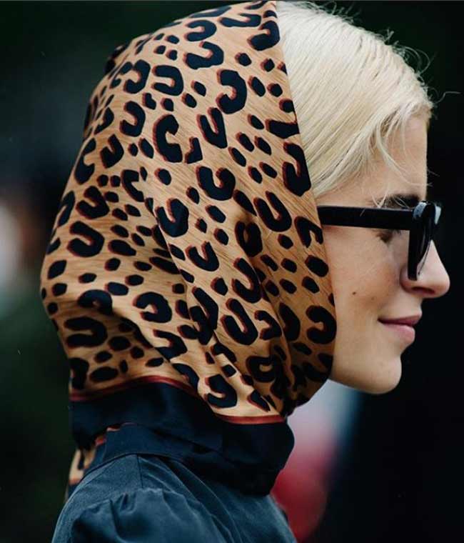 Le foulard est à l'effigie d'un blogueur de Scandinavie