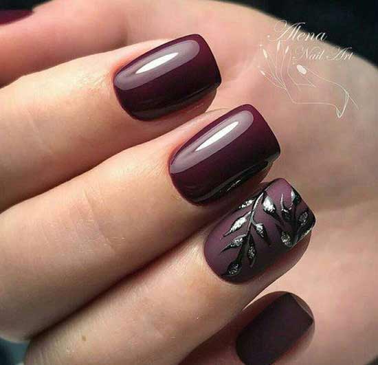 Red pear - manicure idea