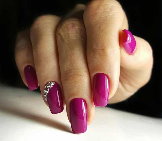 Dark pink manicure color - idea