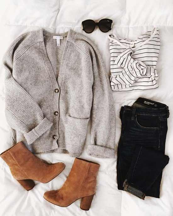 Set with buttoned cardigan