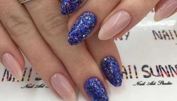 New Year's manicure 2019 photo