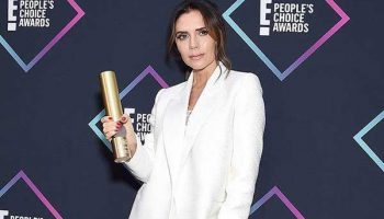 Costume chic : un nouveau look de Victoria Beckham