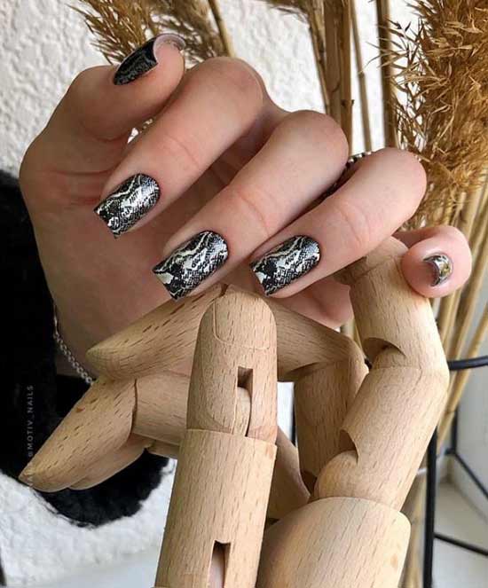 Print on black nails