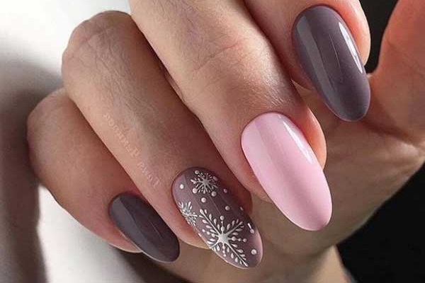 Beautiful winter nail design 2019