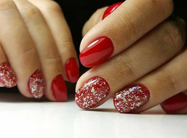 Red winter manicure