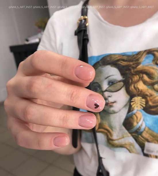 Short nails with a black heart