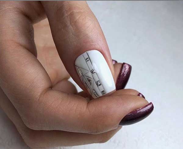 Fashionable manicure for spring 2019