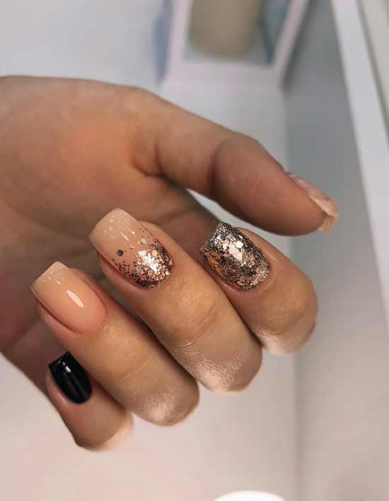 Nude manicure with foil winter