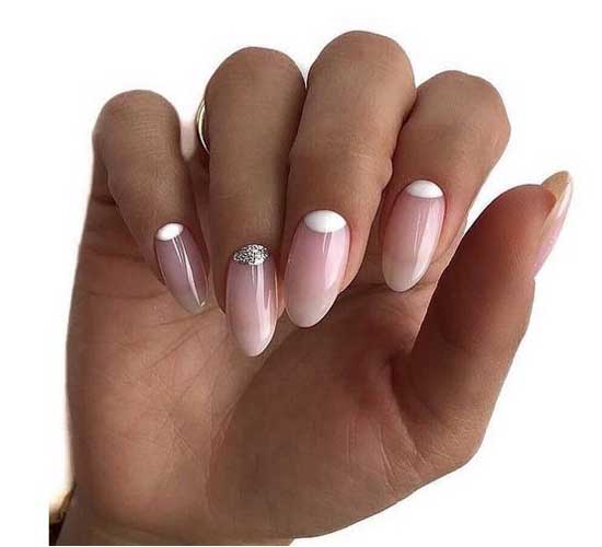 Liquid foil on nails: top manicure ideas