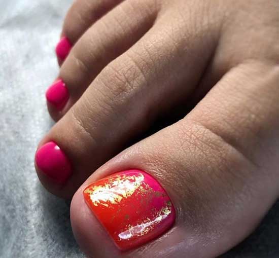 Gradient red pedicure 2019