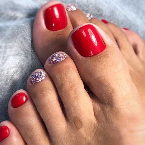 Red pedicure 2019