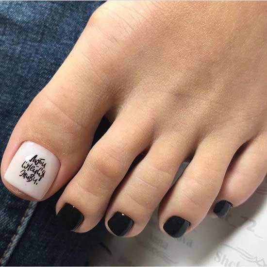 Pedicure with inscriptions 2019