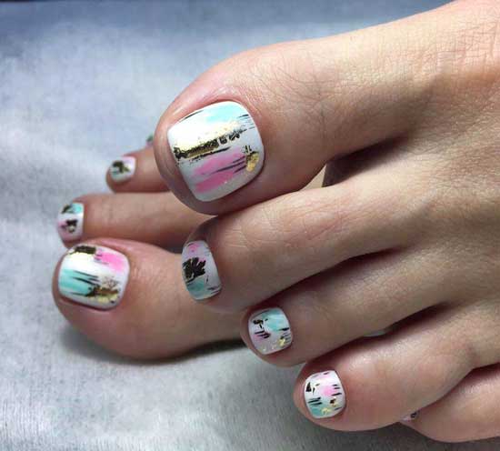 Fashion pedicure 2019