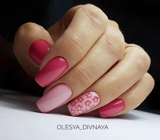 Conception d'ongles avec des fleurs