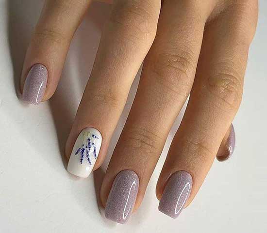 Pastel manicure