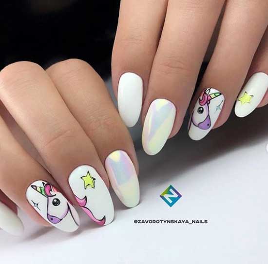 Trendy nails 2019-2020 holiday design