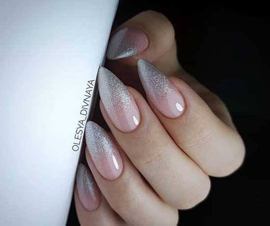 Ongles pointus multi-sequins dégradés