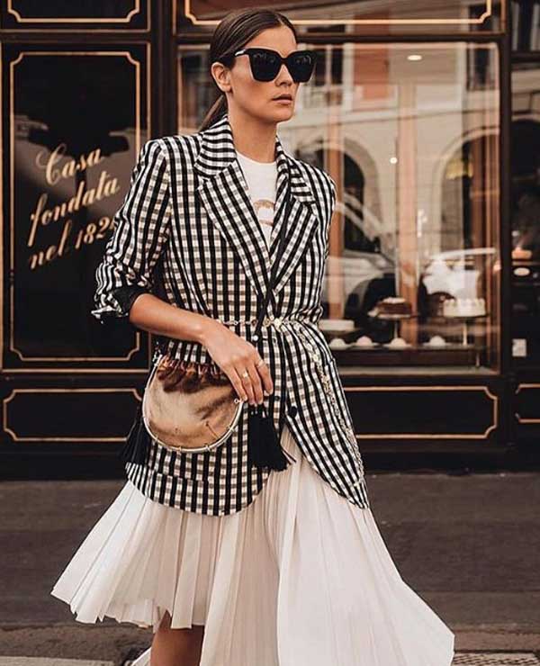 Pleated skirt with blazer