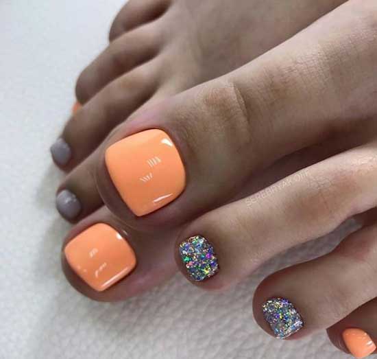 Coral glitter pedicure