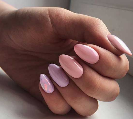 The idea of ​​a gentle manicure on vacation