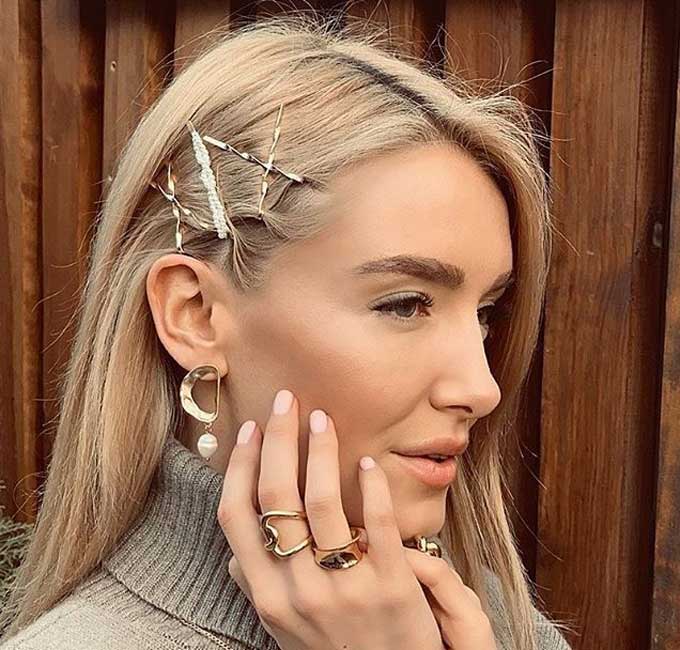 The most trendy and fashionable hair jewelry photos