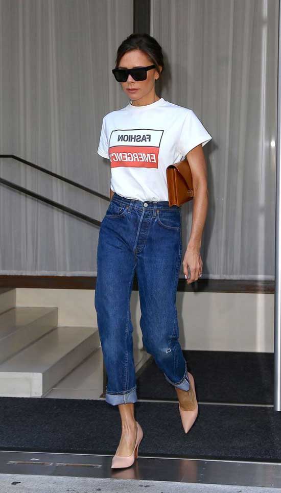 Victoria Beckham in boyfriend jeans