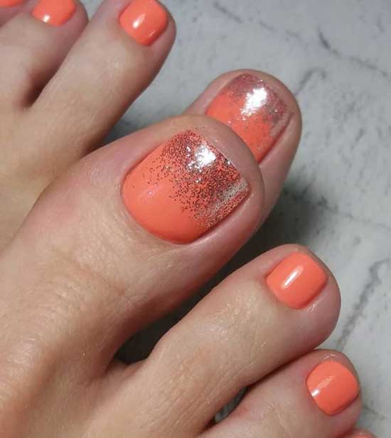 Coral pedicure summer 2019