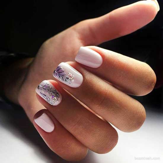 Manicure with rhinestones and foil