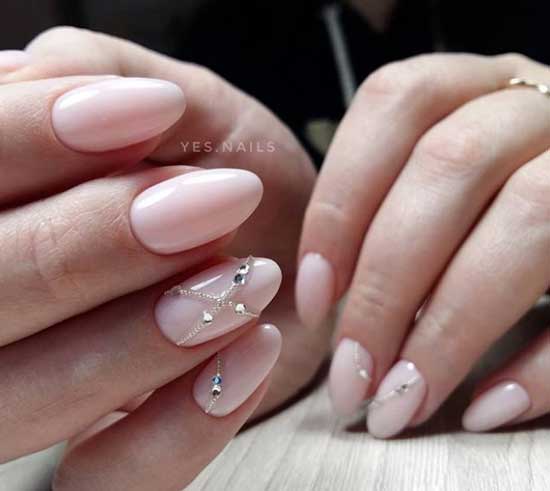 Pale pink inlaid manicure