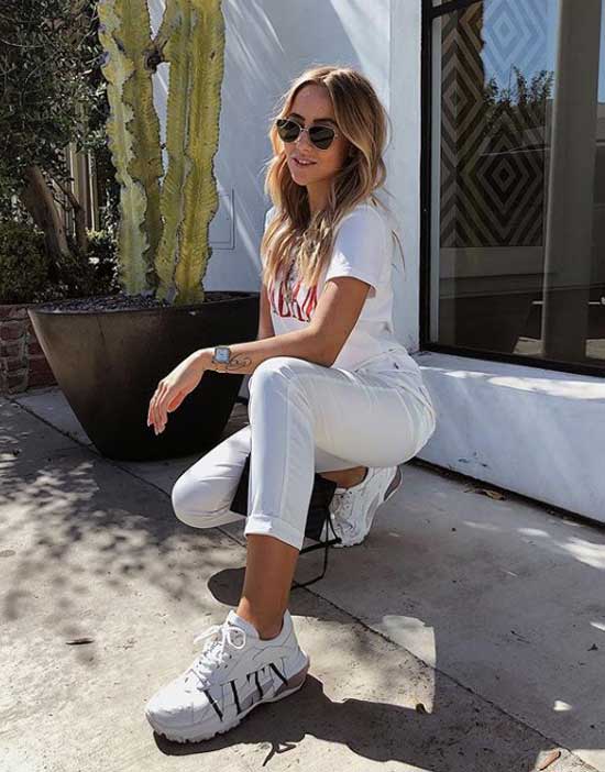 White sneakers with white t-shirt and matching trousers