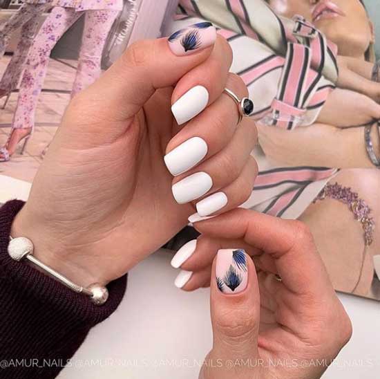 Light fashionable manicure photo