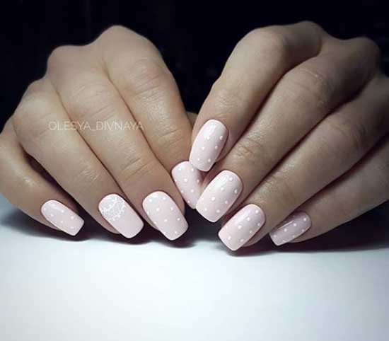 Manicure with dots and monograms for brides