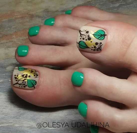 Pedicure idea with pattern