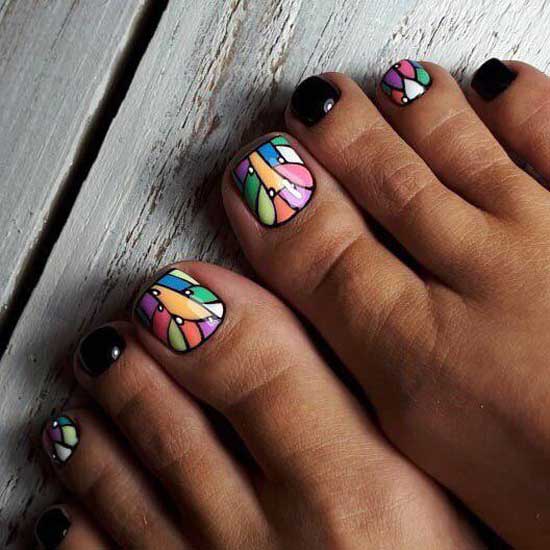 Pedicure with pattern abstraction