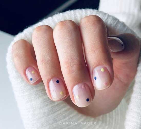 Minimalist naked manicure