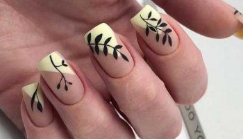 Colored French manicure for autumn