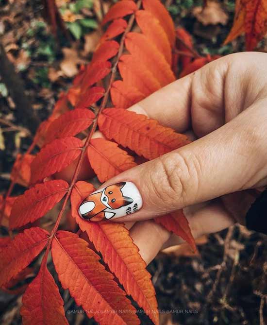 Orange manicure