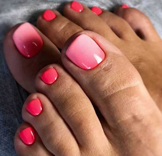 Ombre pedicure in pink tones