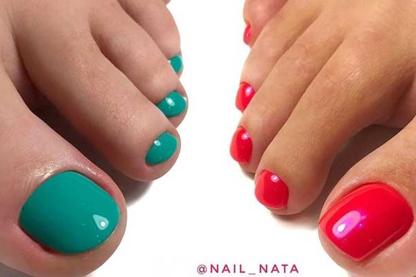 Fashionable solid color pedicure 2019-2020