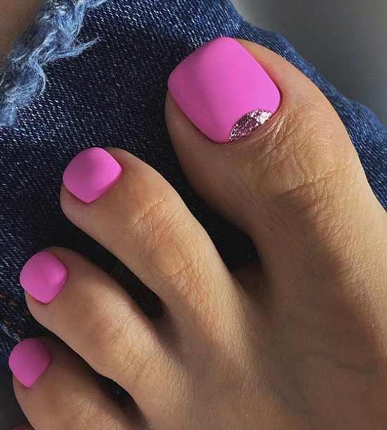 Fuchsia pedicure